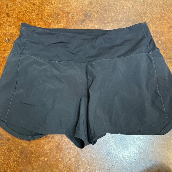 Lululemon Speed up shorts - Picture 4 of 5